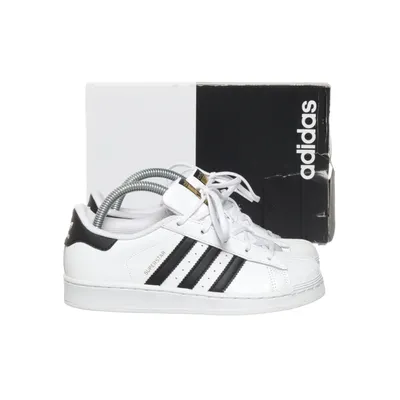 Sneakers (Superstar) from Adidas