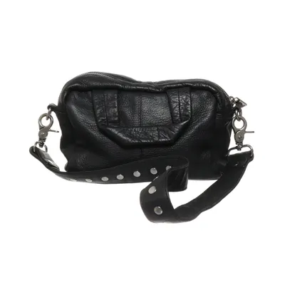 Axelremsväska (Svart) från Núnoo