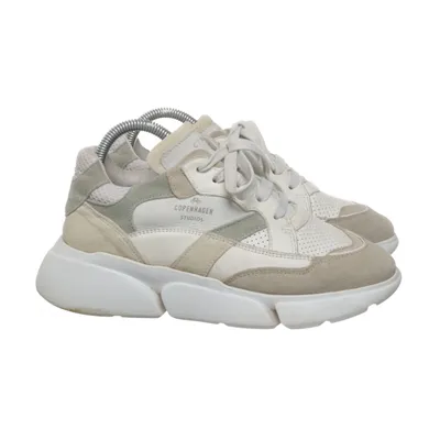 Baskets (Blanc, Beige, Gris) de CPNHGN