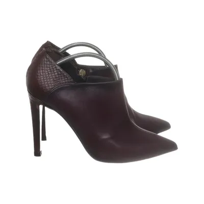 High Heels (Lila) von Roberto Botella