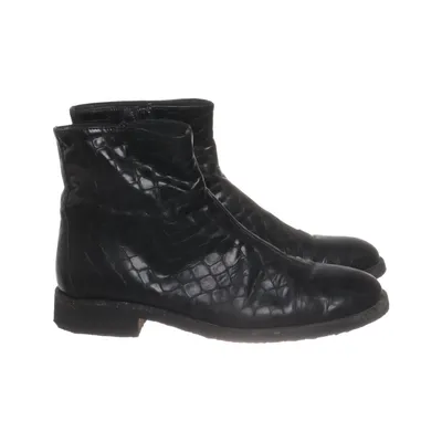 Ankle boots (Black) from Angulus