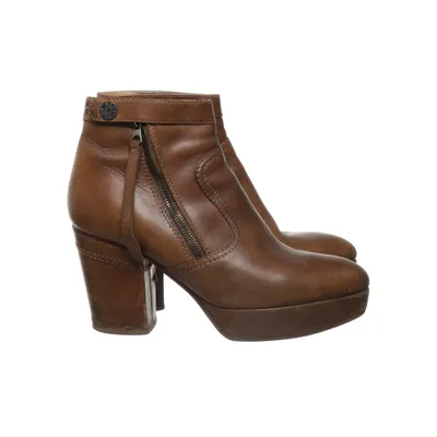 Bottes à talons (Marron) de Acne Cuir