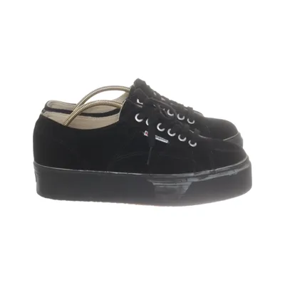 Tygskor (Svart) från Superga