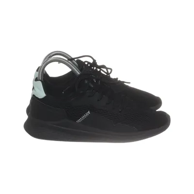 Trainers (Black) from Leaf