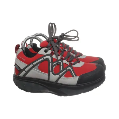Hiking shoes (Red, Black) from Polecat