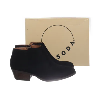 Boots (Svart) från Soda Skinnimitation
