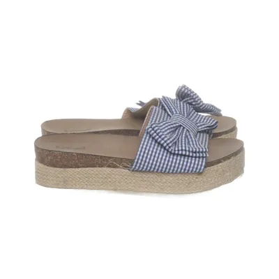 Slip-ins (Blue, White) from Bellucci