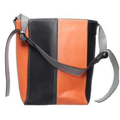 Axelremsväska (Svart, Orange) från Hvisk