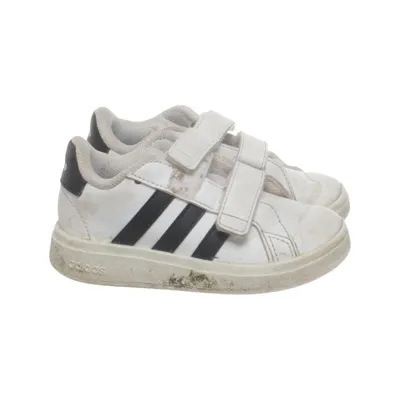Sneakers (Grand Court) from Adidas