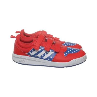Baskets (Rouge, Bleu, Blanc) de Adidas x Marvel