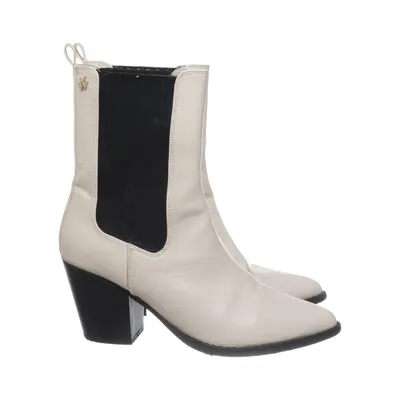 Cowboy boots (White, Black) from Vanessa Wu