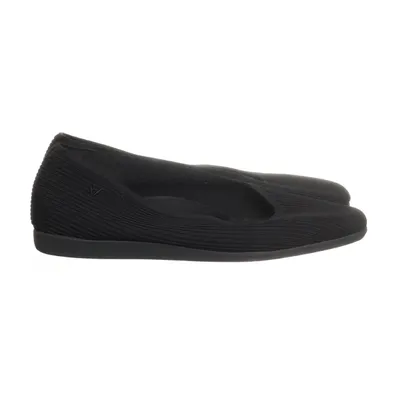 Ballet flats (Black) from Vivaia