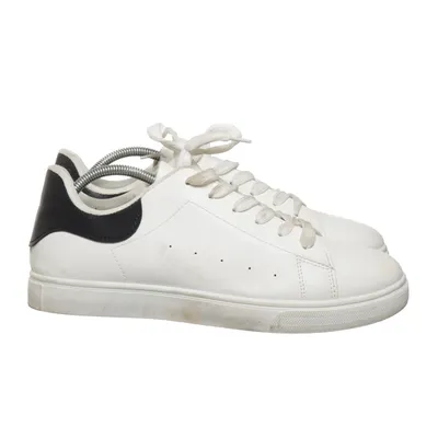 Sneakers (Vit)