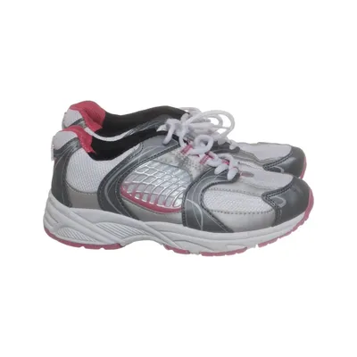 Trainers (White, Gray, Pink) from Mercury