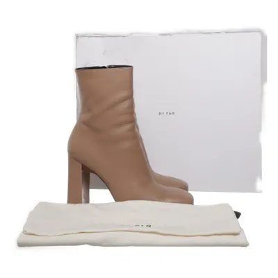 Stövletter (Beige) från By Far Skinn