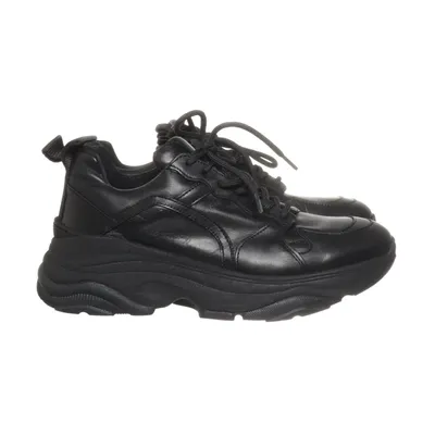 Sneakers (Svart) från Pavement Skinn