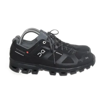 Hiking shoes (Black) from On Cloud
