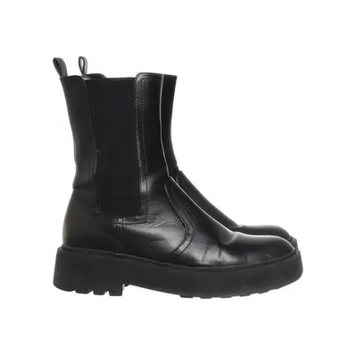 Chelsea boots (Black) from Even & Odd