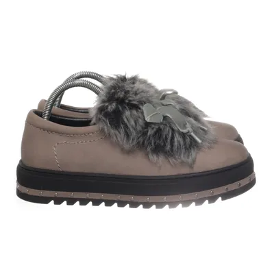 Walking shoes (Gray) from Kennel & Schmenger