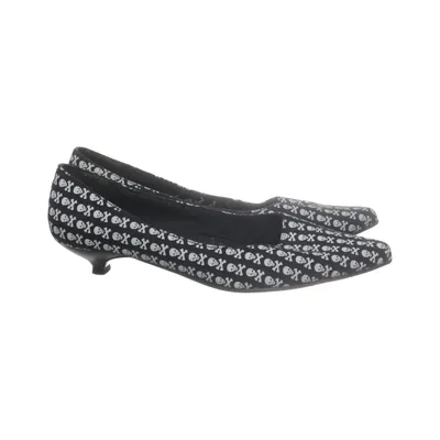 Escarpins (Noir, Blanc) de Virginie