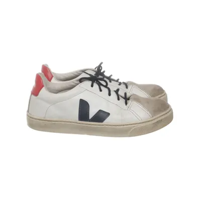 Sneakers (Vit, Grå, Röd) från Veja