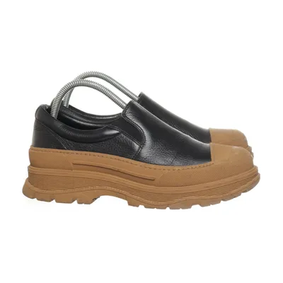 Slip-ons (Brown, Black) from Blankens