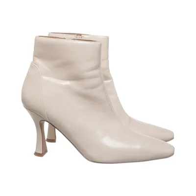 Stövletter (Beige) från Melissa Bentsen x NA-KD