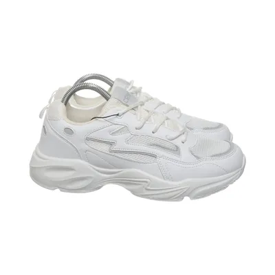 Baskets (Blanc) de CRW