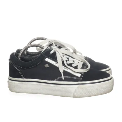 Canvas shoes (Black) from British Knights