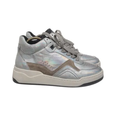 Sneakers (Silver, Gray) from Via Vai