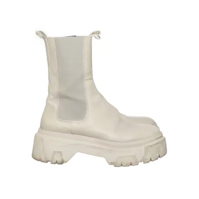 Bottes (Beige) de Sacha Iconic