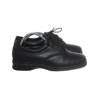 Walking shoes (Black) from Dr. Scholl's