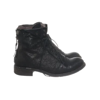 Laced boots (Black) from Nero Giardini