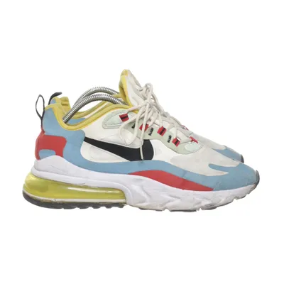 Sneakers (Air Max 270 React) från Nike