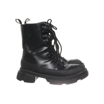 Kängor (Svart) från Duffy