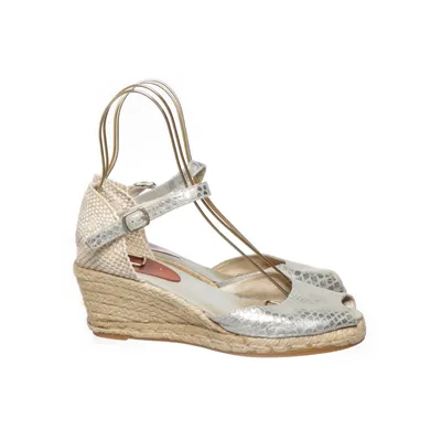 Sleehakken (Beige) van Ilse Jacobsen