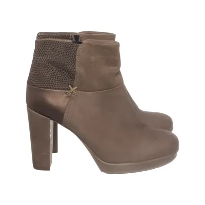 Heeled boots (Brown) from Smh