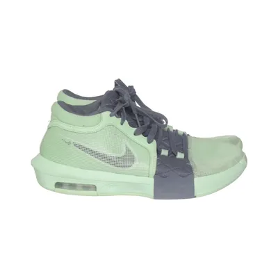 Chaussures de basketball (Lbj Witness Viii) de Nike Basketball