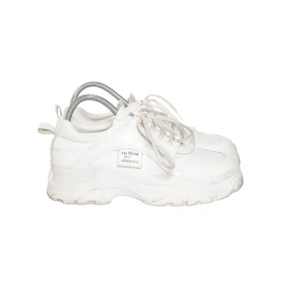 Sneakers (White) from She & In