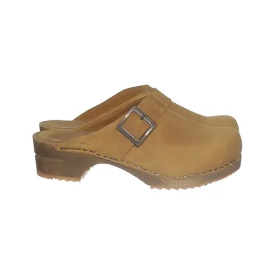 Clogs (Brown) from Sanita