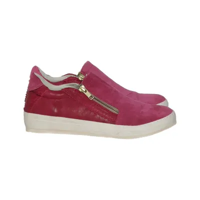 Slip-ons (Pink) from Dasia