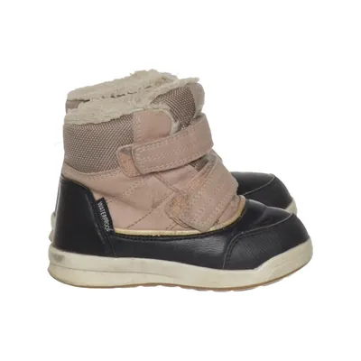 Ankle boots (Pink, Black) from Linear of Sweden