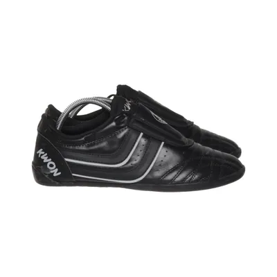 Wrestling shoes (Premiere Plus) from Kwon