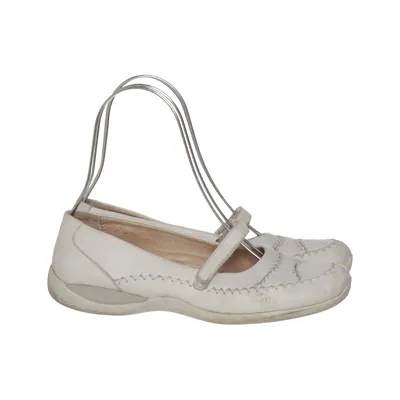 Ballet flats (White) from Hush Puppies Leather