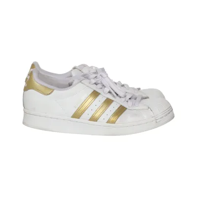 Sneakers (Superstar) från Adidas