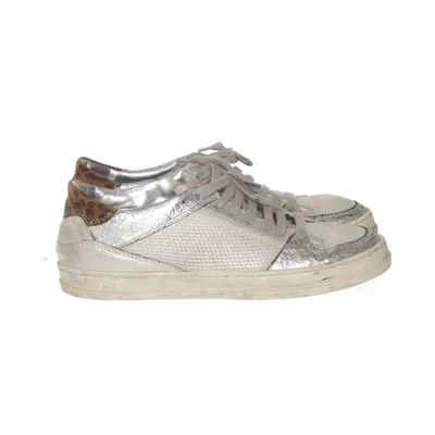 Sneakers (Multicolored) from P448