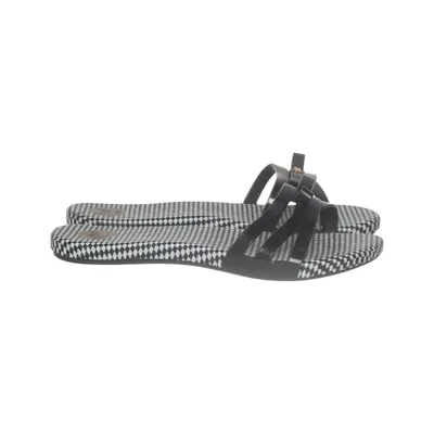 Slip-ins (Black, White) from Zaxy