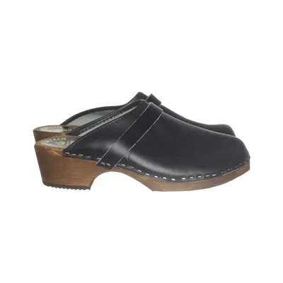 Clogs (Black) from Torpatoffeln Leather
