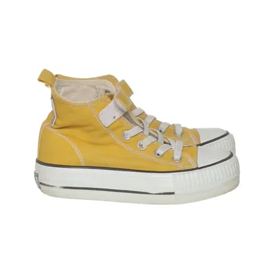 Canvas shoes (KAYA MID) from British Knights