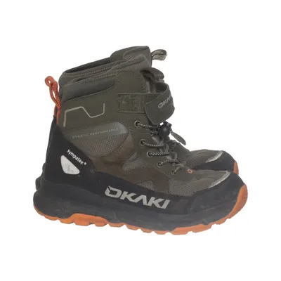 Hiking boots (Green, Black, Orange) from Okaki